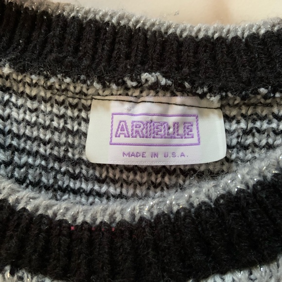 Arielle Graphic B&W Vintage 80s Knit Sweater - Picture 4 of 10